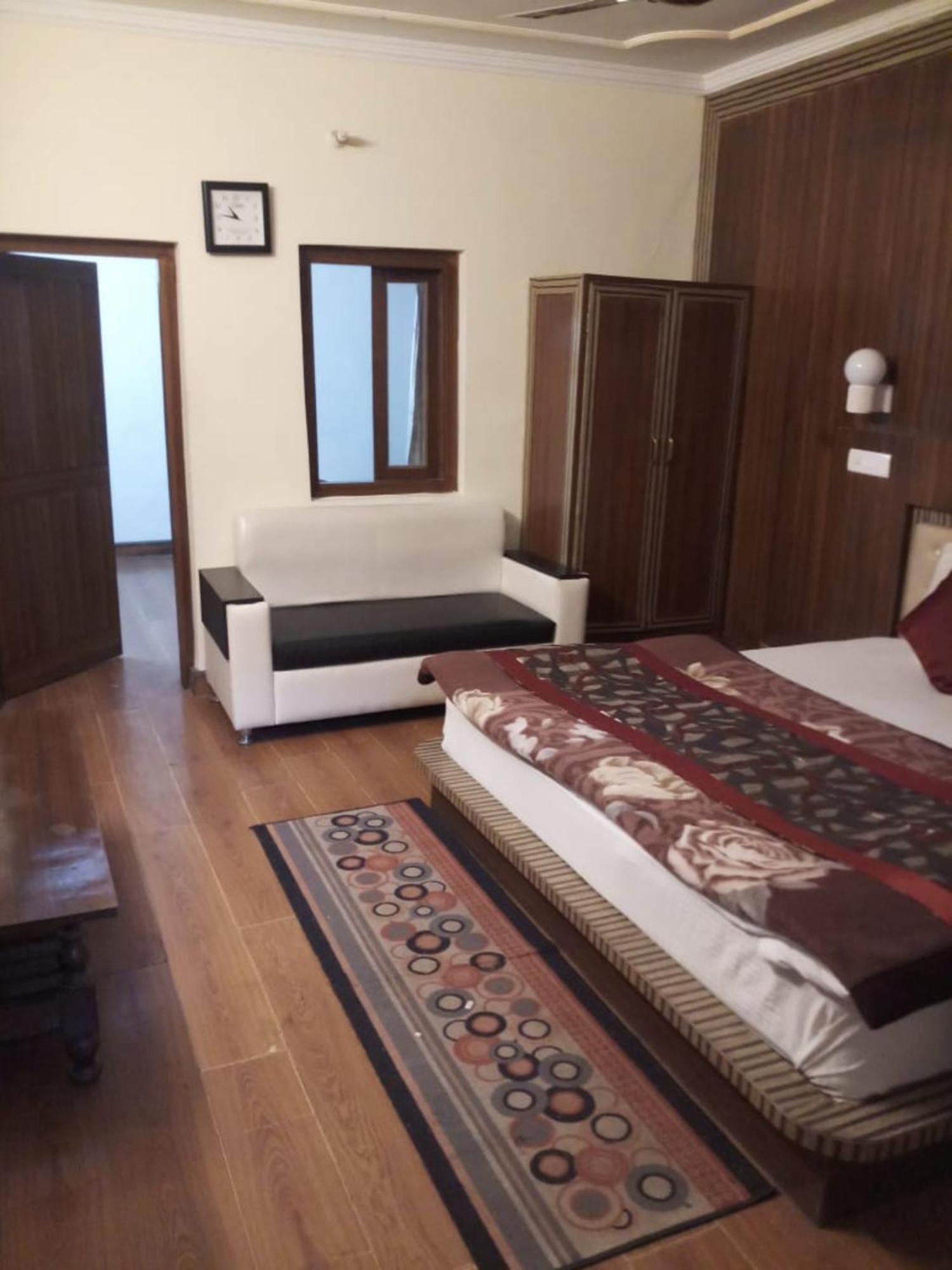 Goroomgo Moon Nainital Near Naini Lake - Parking & Lift Facilities -Hygiene And Spacious Room - Best Seller Esterno foto