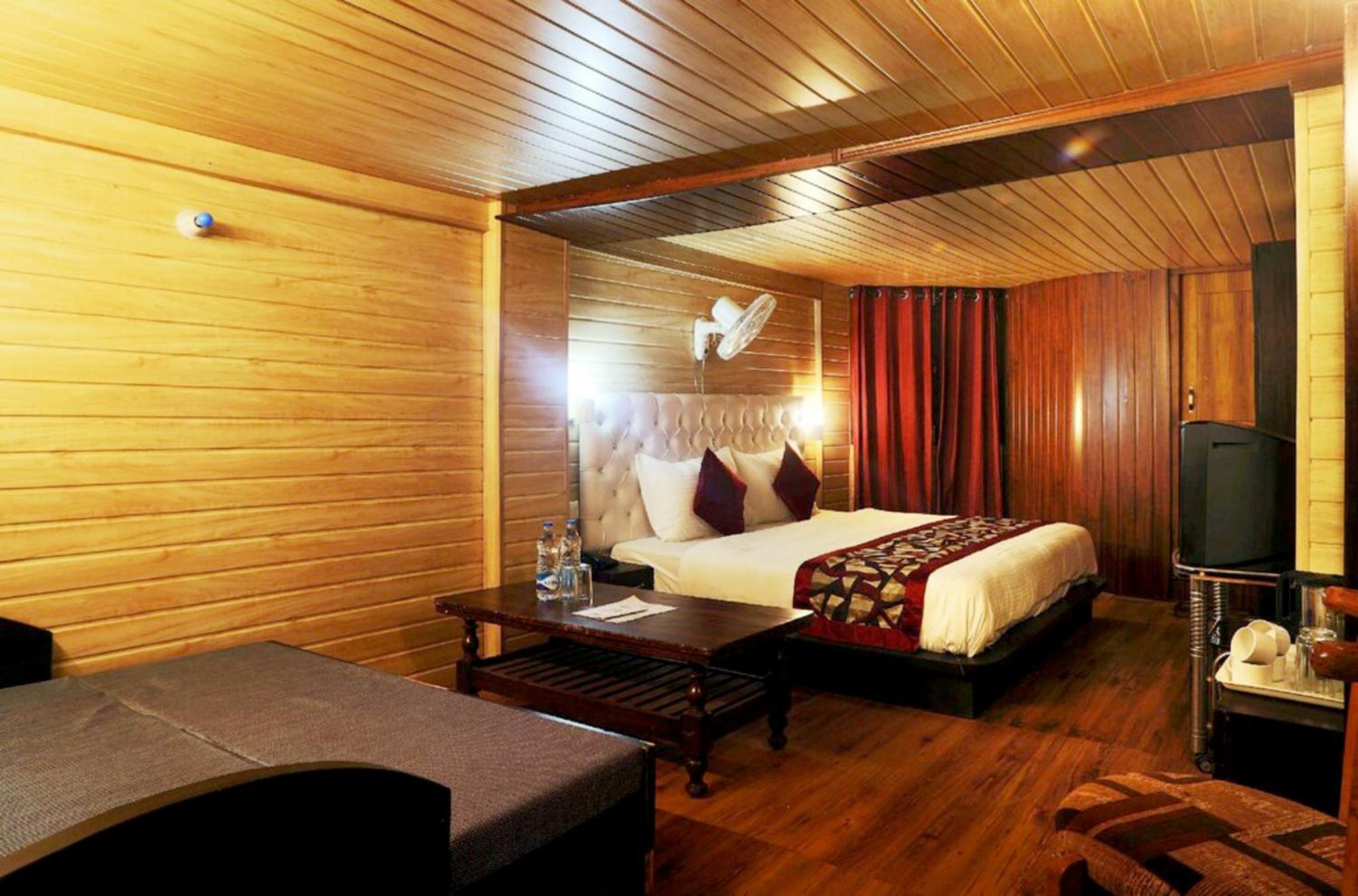 Goroomgo Moon Nainital Near Naini Lake - Parking & Lift Facilities -Hygiene And Spacious Room - Best Seller Esterno foto