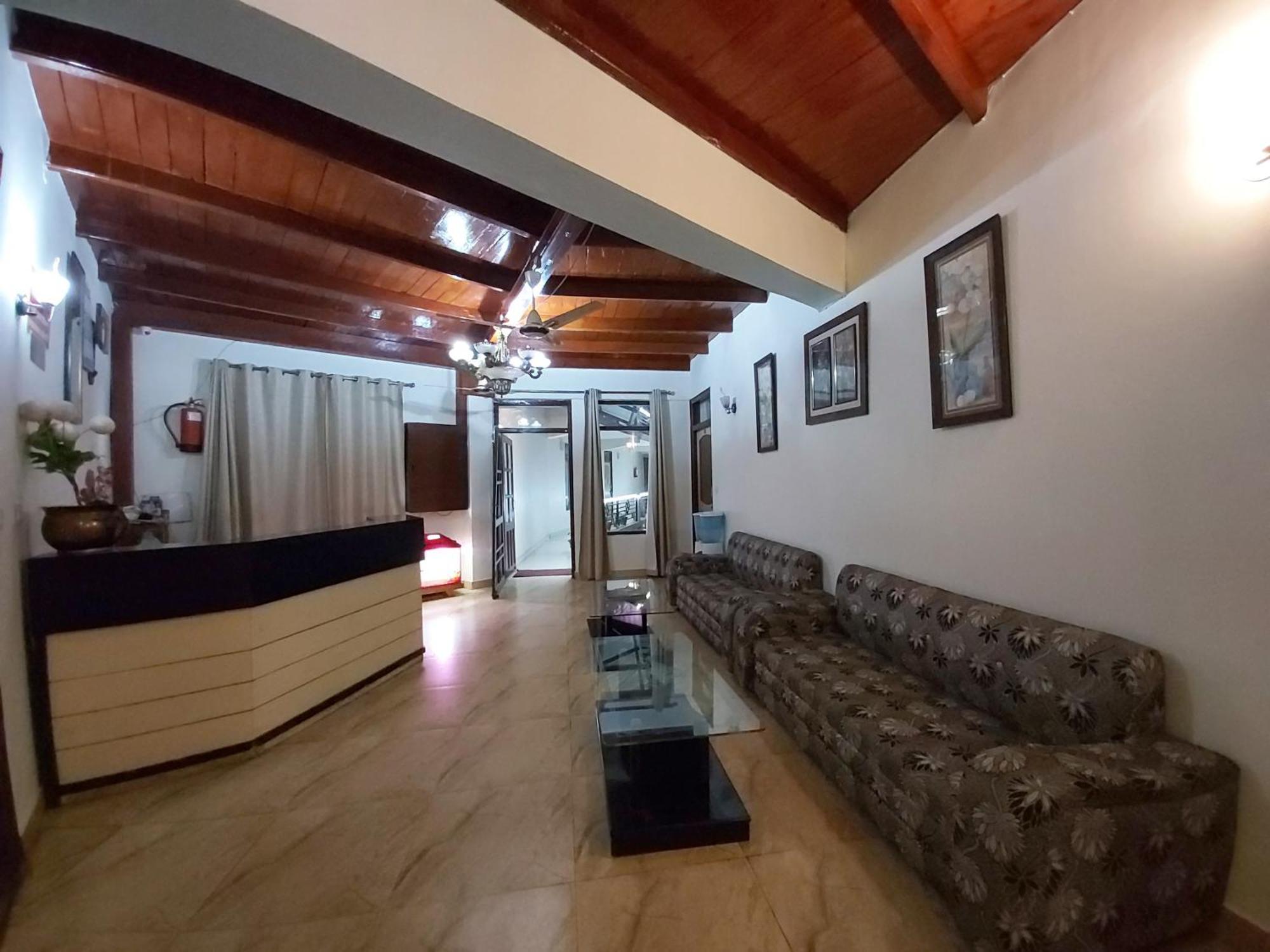 Goroomgo Moon Nainital Near Naini Lake - Parking & Lift Facilities -Hygiene And Spacious Room - Best Seller Esterno foto