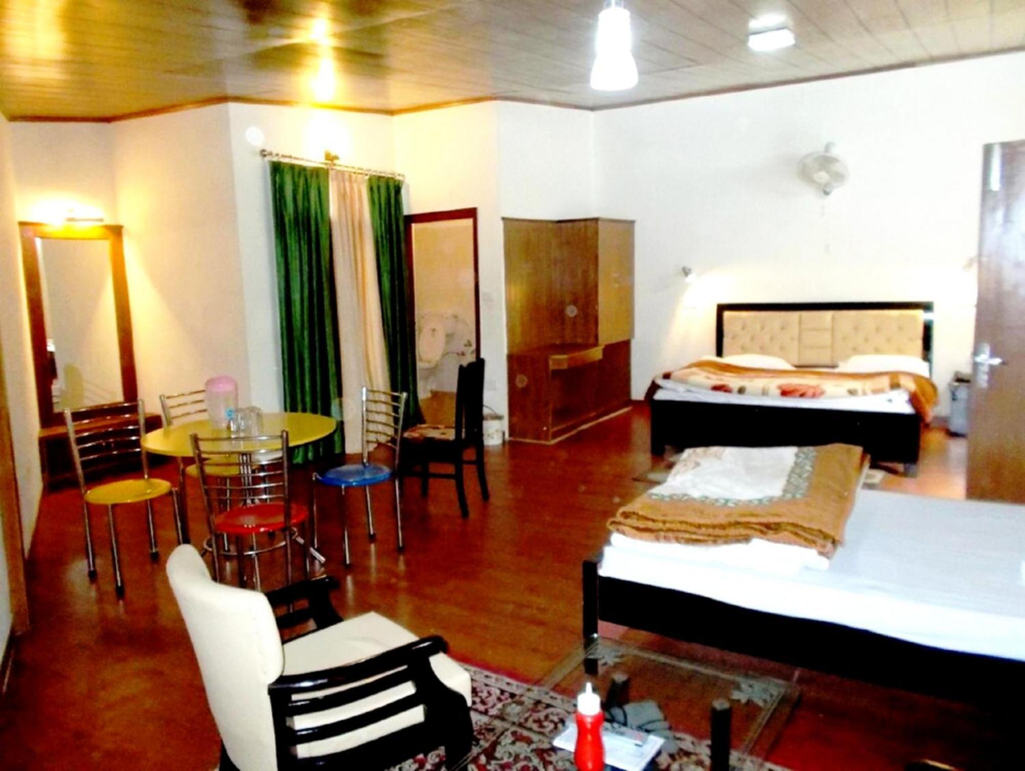 Goroomgo Moon Nainital Near Naini Lake - Parking & Lift Facilities -Hygiene And Spacious Room - Best Seller Esterno foto
