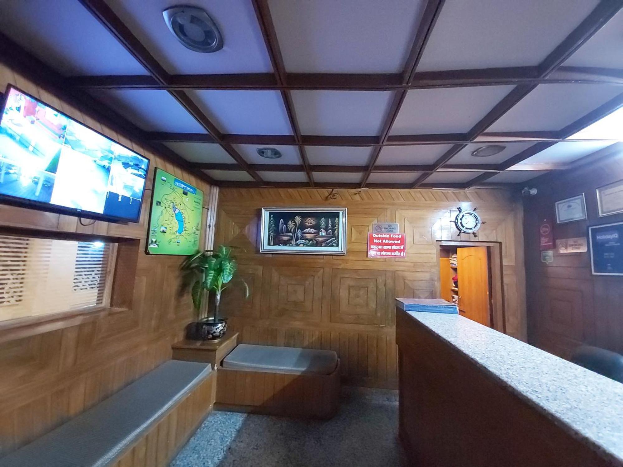 Goroomgo Moon Nainital Near Naini Lake - Parking & Lift Facilities -Hygiene And Spacious Room - Best Seller Esterno foto